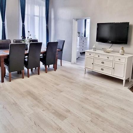 Apartament Kaczyniec 10 Gliwice Bagian luar foto