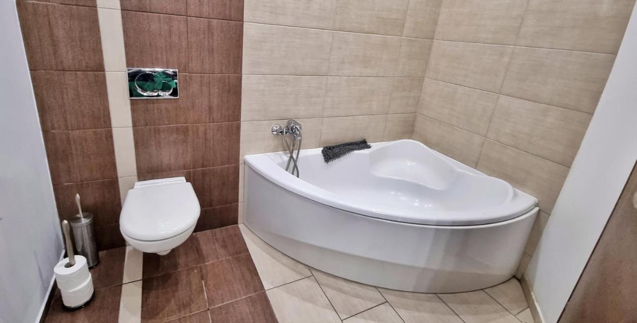 Apartament Kaczyniec 10 Gliwice Bagian luar foto